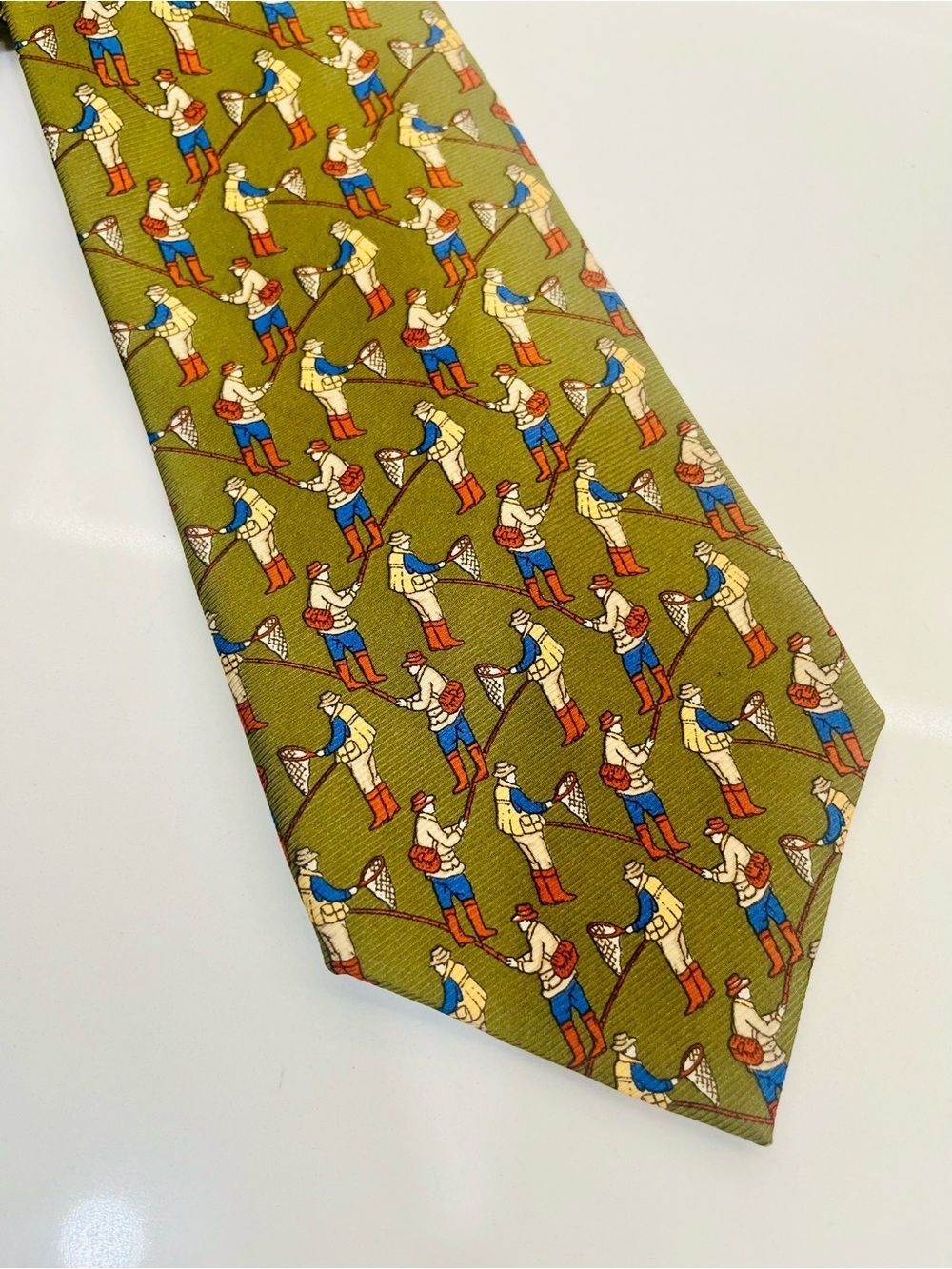 Banana Republic Italy Fly Fishing Silk Tie Olive Green Novelty Angler Necktie